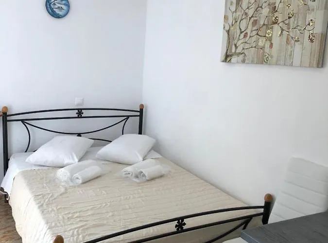 Lefteris Traditional Guest house