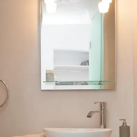 Lefteris Traditional بيت ضيافة ثيرا