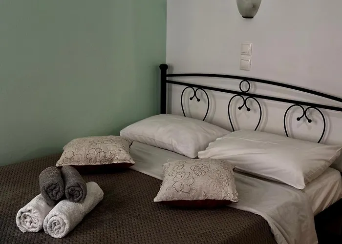 Lefteris Traditional