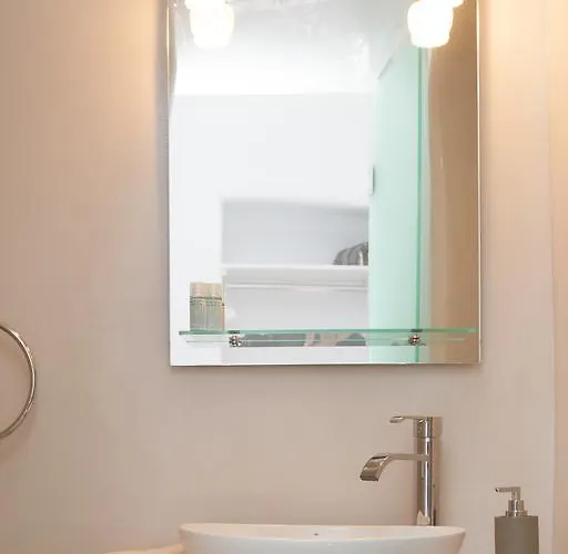 Lefteris Traditional Pensionat Fira (Santorini)