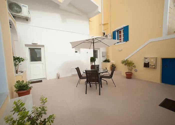 Lefteris Traditional 4* Fira (Santorini)