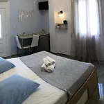 Lefteris Traditional